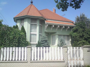 Center apartmanház